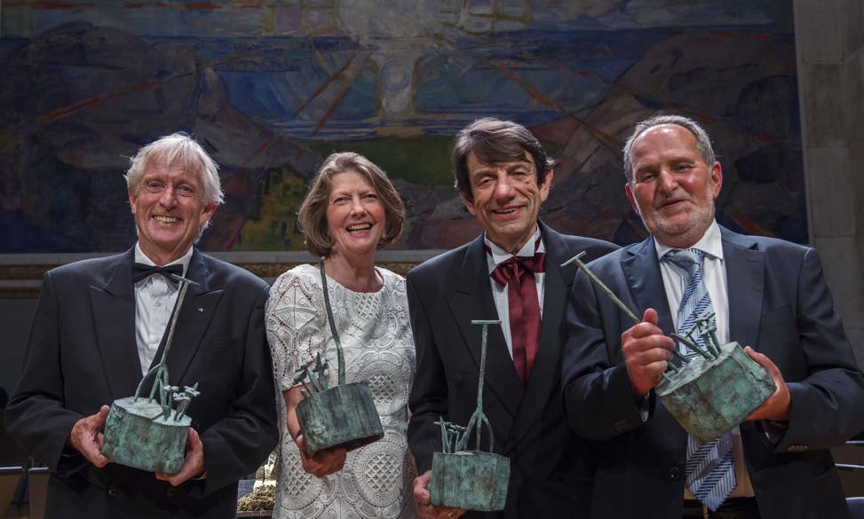 Museumsskipet Stiftelsen «Hestmanden» ved styreleder Kjell Abildsnes, faglitterær forfatter Guri Hjeltnes, skuespiller Helge Jordal og skjønnlitterær forfatter Jon Michelet.